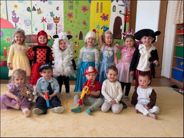 "KARNEVAL 1. TŘÍDA"